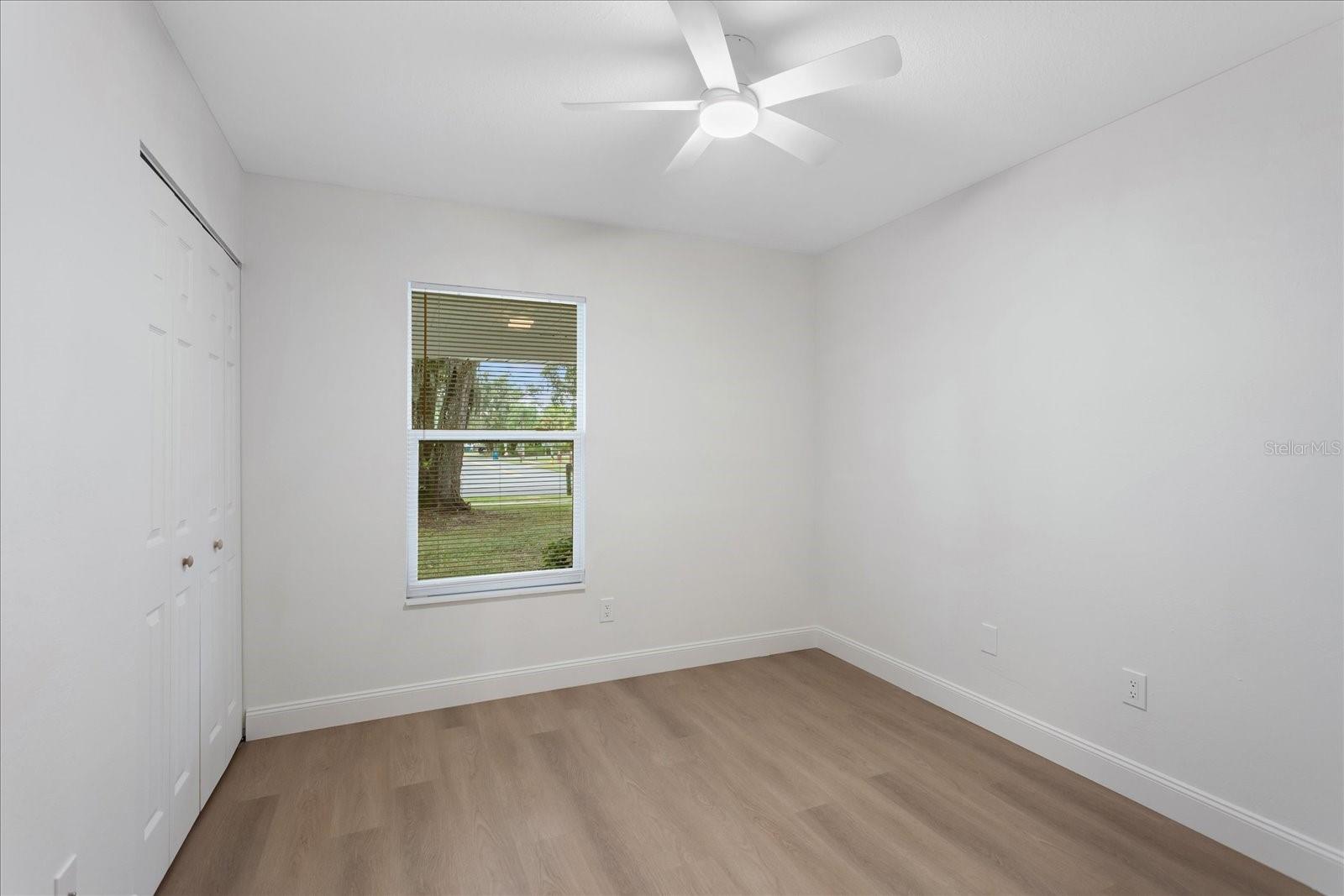 Image 17 of 24 For 781 Riviera Drive Ne