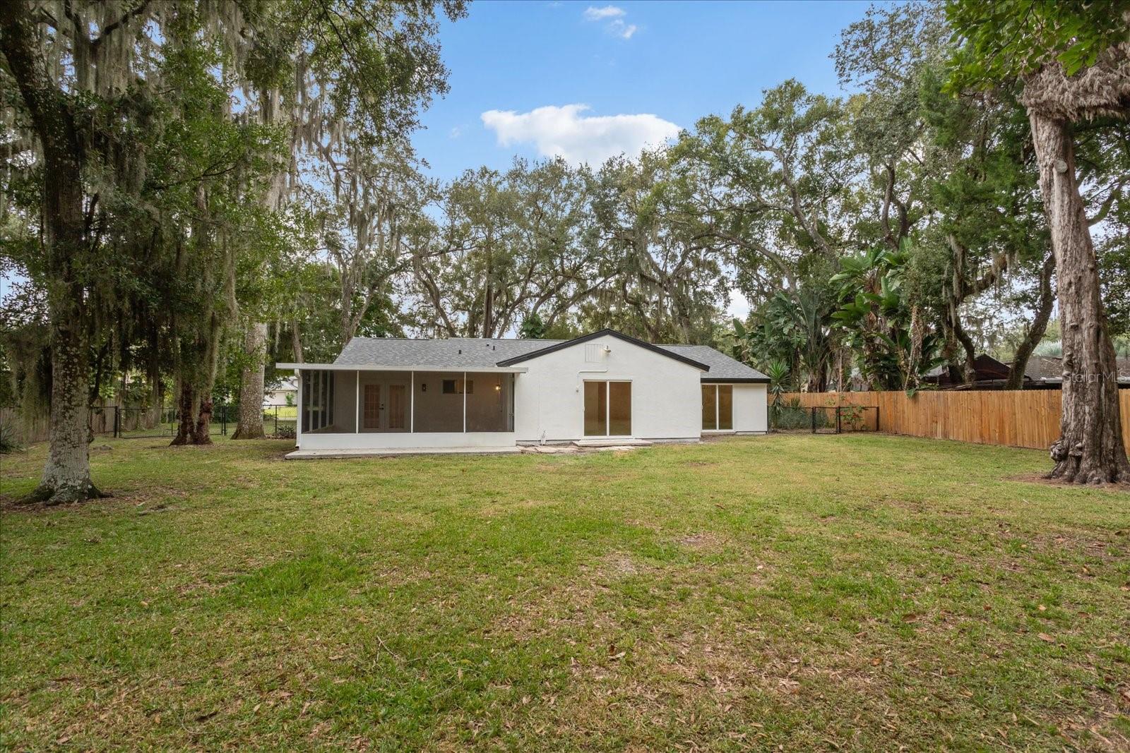 Image 23 of 24 For 781 Riviera Drive Ne