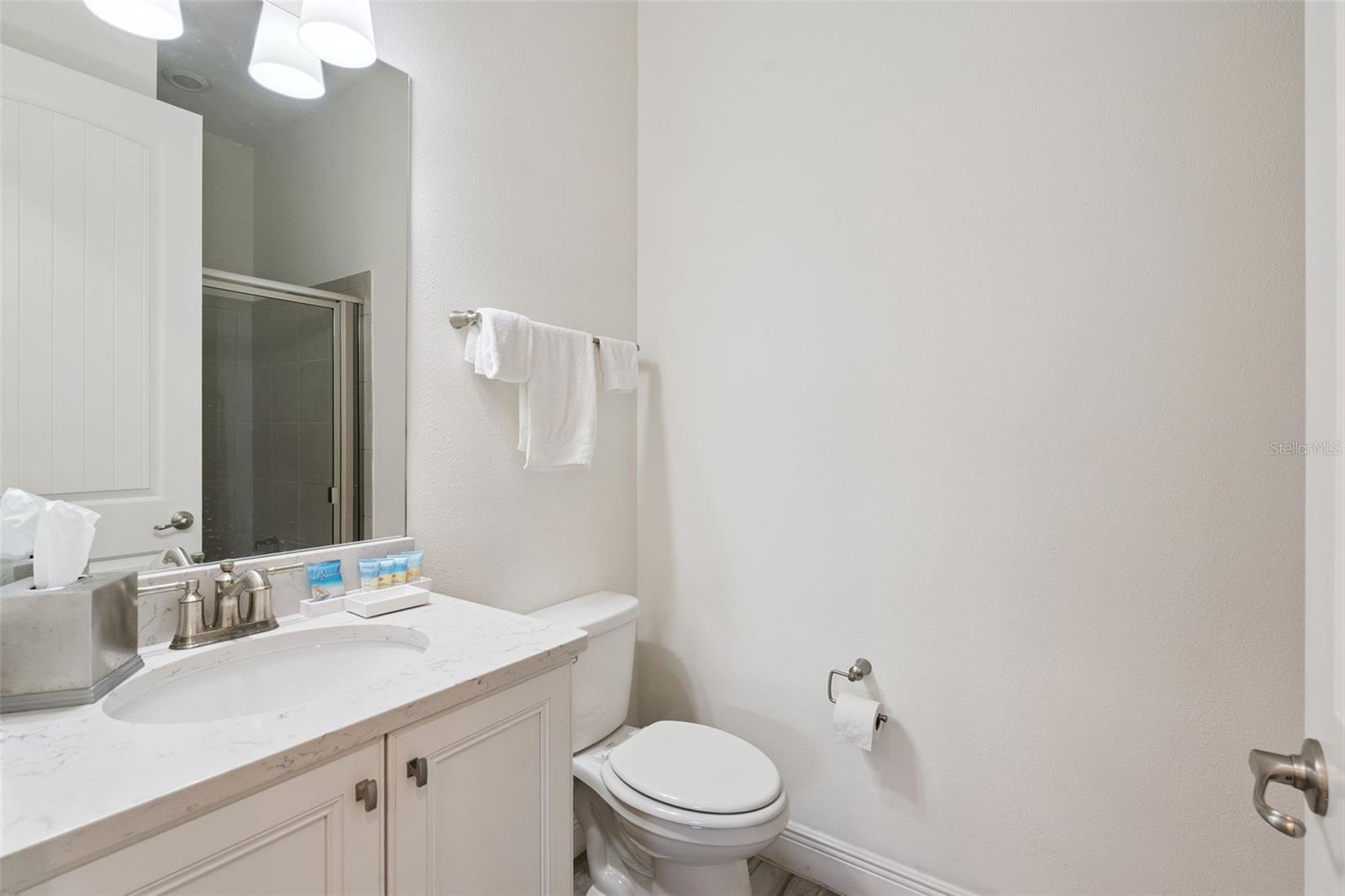 Image 23 of 30 For 8082 Knee Deep Road