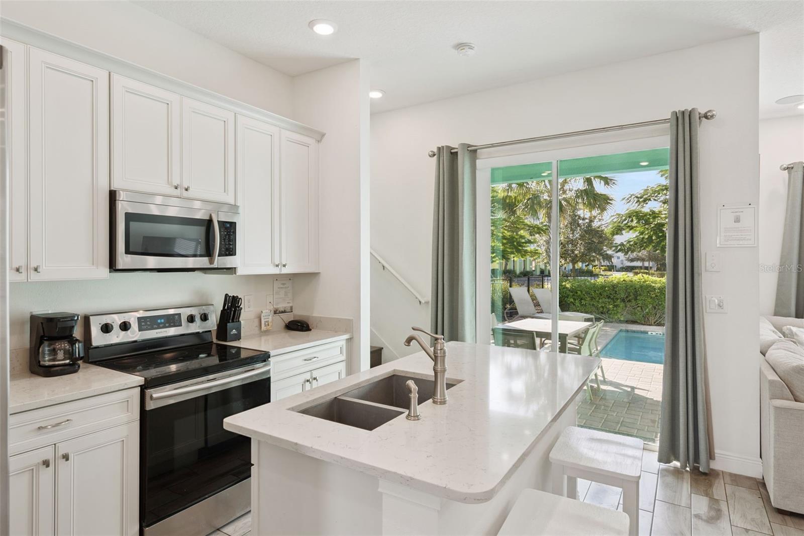 Image 4 of 30 For 8082 Knee Deep Road