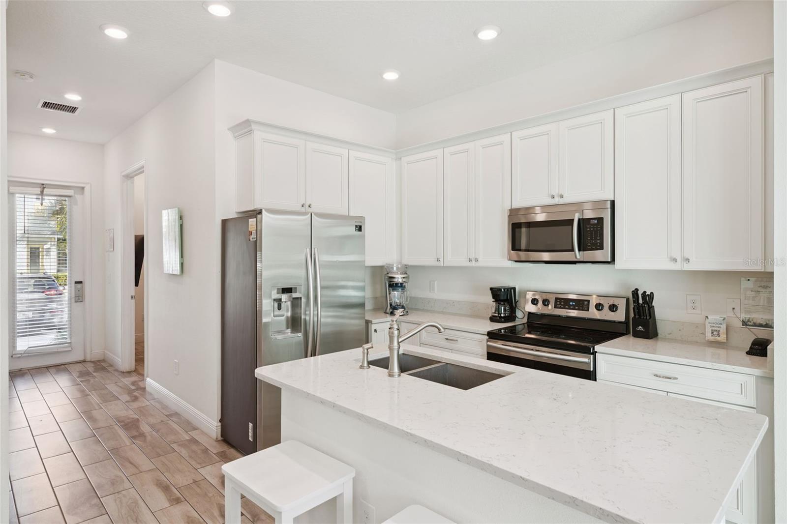 Image 5 of 30 For 8082 Knee Deep Road