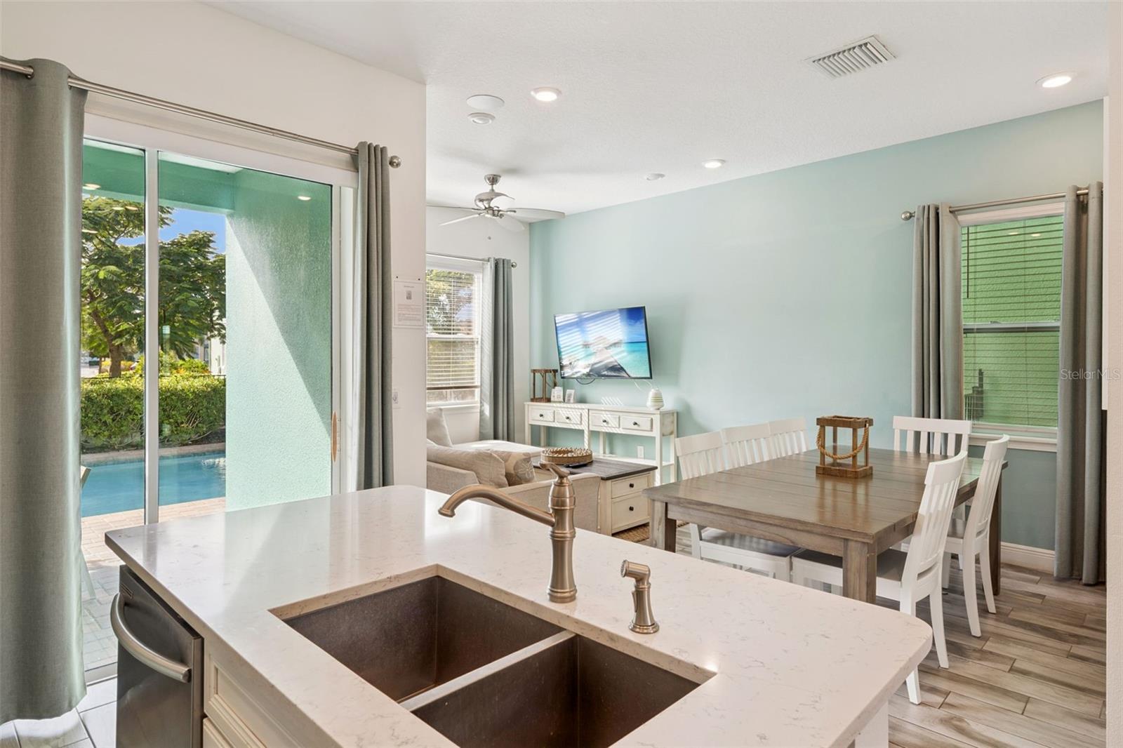 Image 7 of 30 For 8082 Knee Deep Road