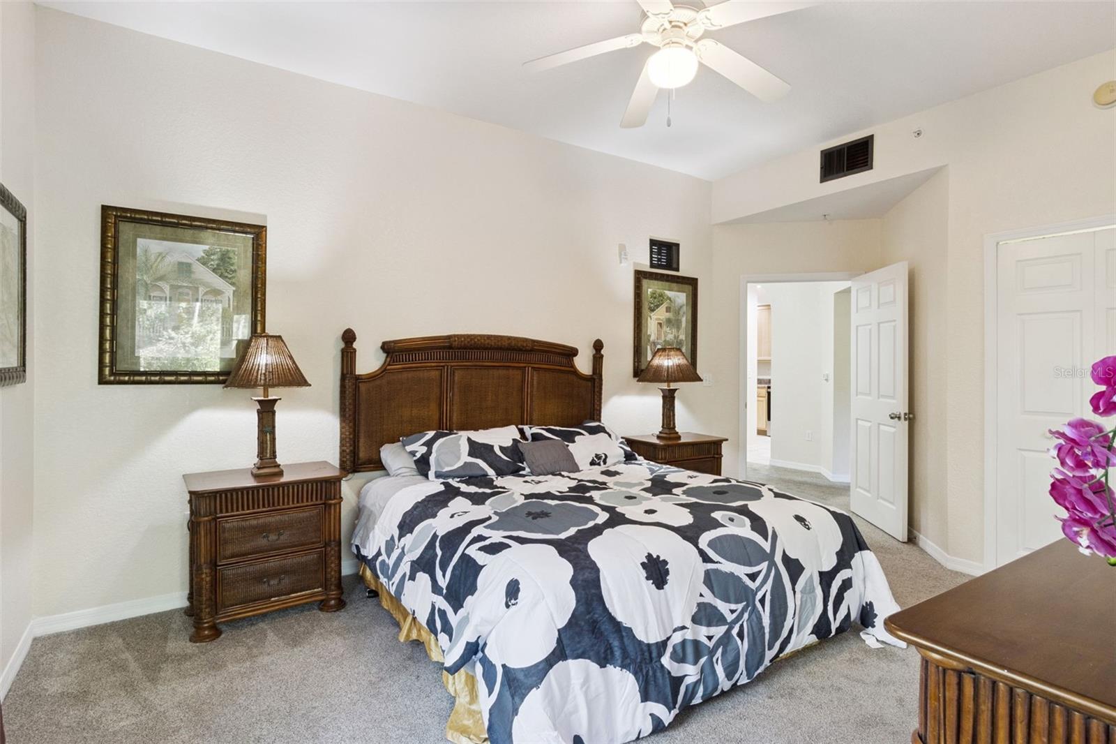 Image 15 of 59 For 9055 Treasure Trove Lane 107