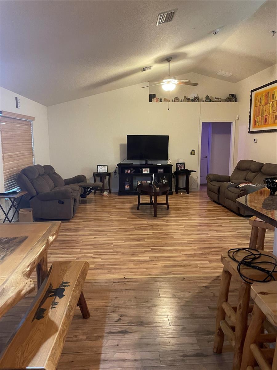 Image 4 of 24 For 3883 99th Street