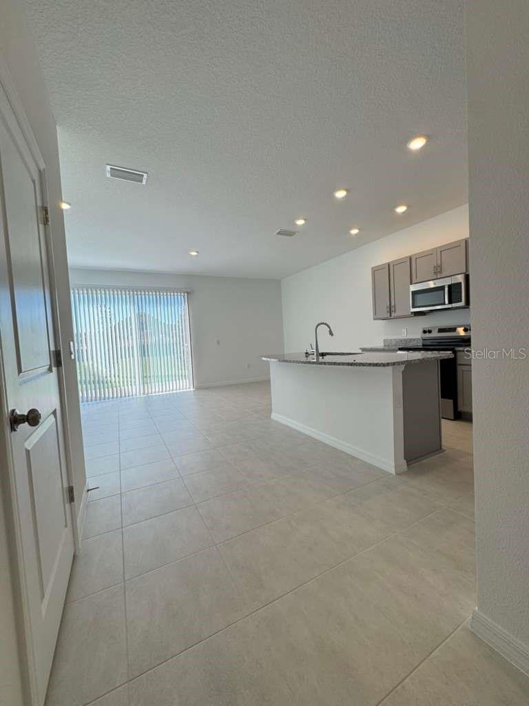 Image 7 of 23 For 7805 Waterscape Drive