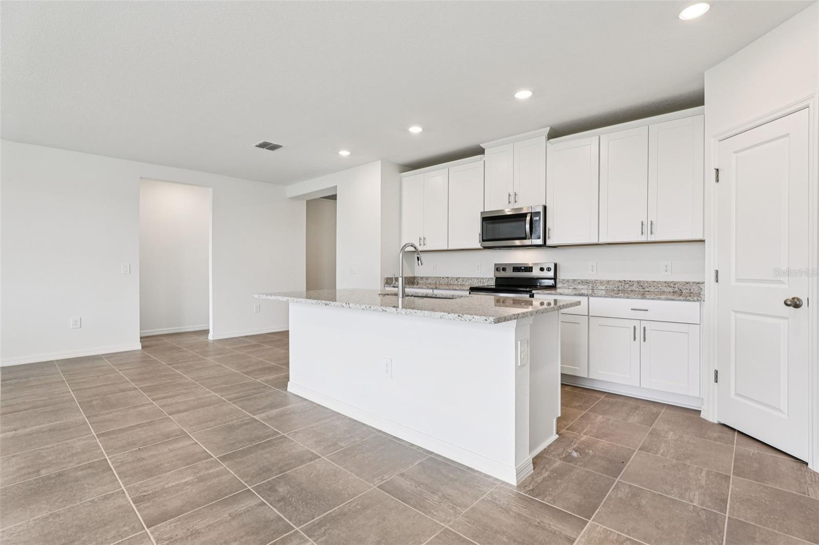 Image 7 of 44 For 1126 Cumberland Trail Drive