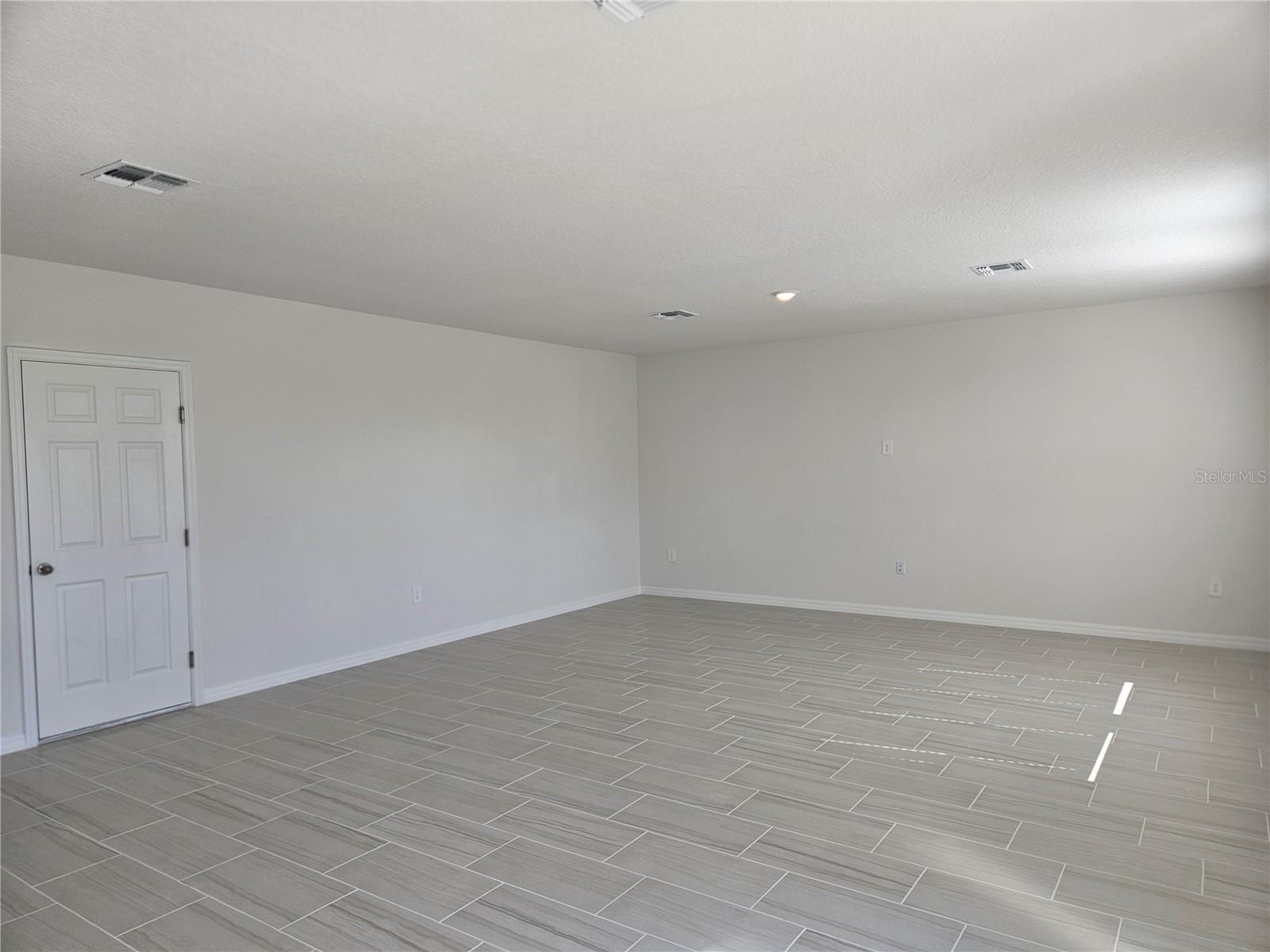 Image 7 of 51 For 878 Sand Sea Place