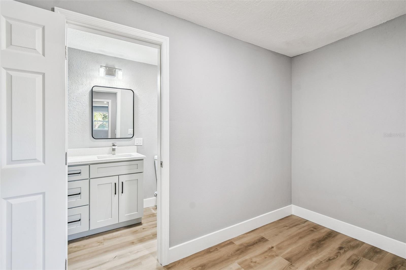 Image 33 of 58 For 3206 29th Street