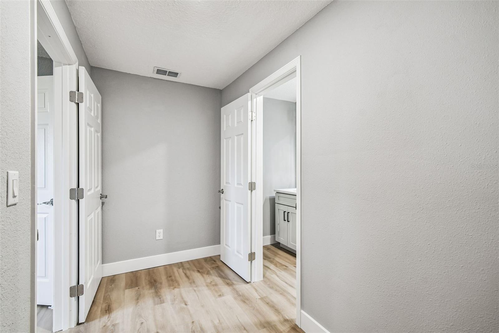 Image 34 of 58 For 3206 29th Street