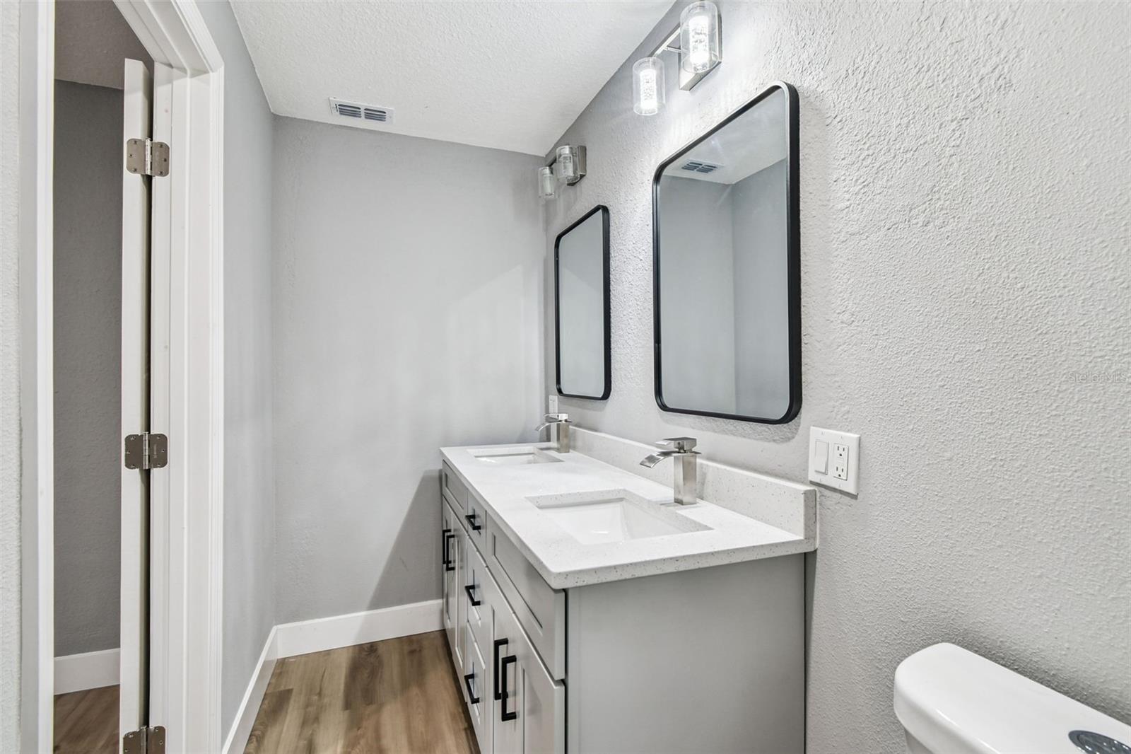 Image 37 of 58 For 3206 29th Street