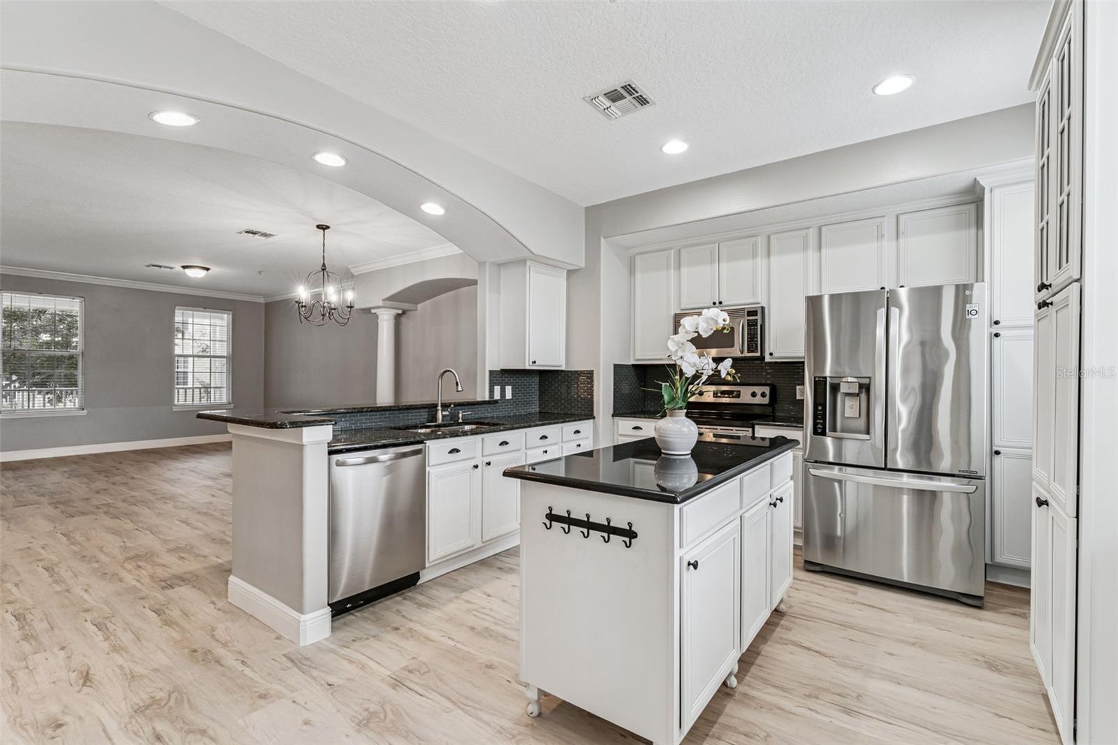 Image 11 of 68 For 4571 Virginia Drive