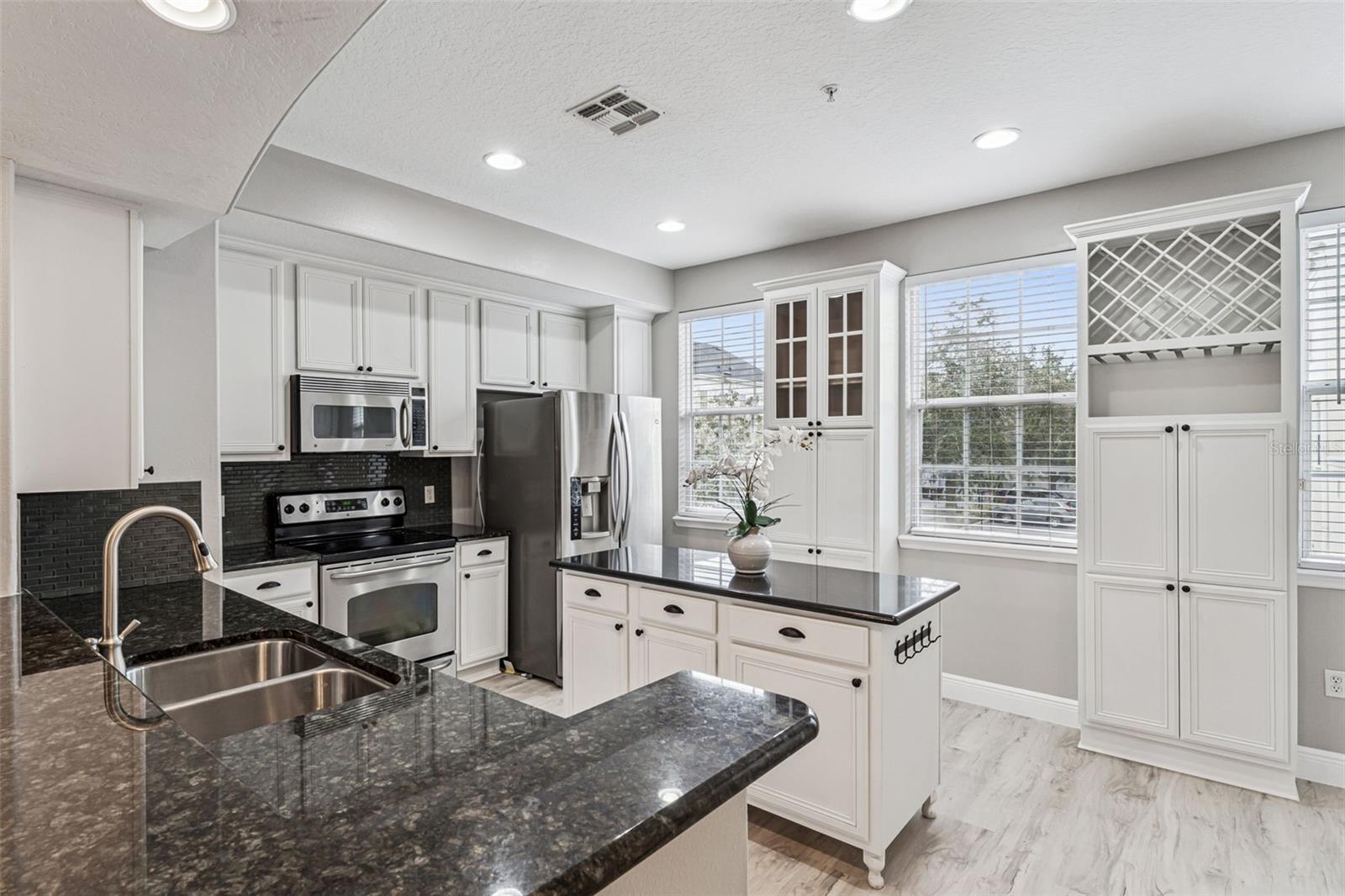 Image 14 of 68 For 4571 Virginia Drive