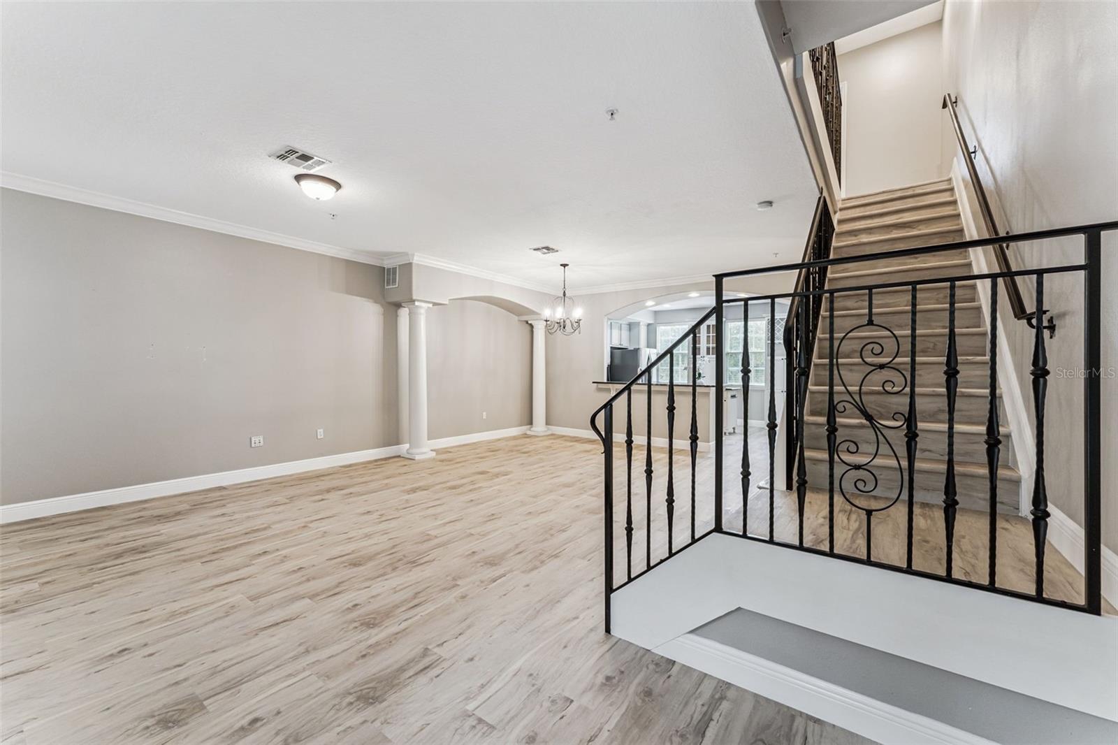 Image 16 of 68 For 4571 Virginia Drive