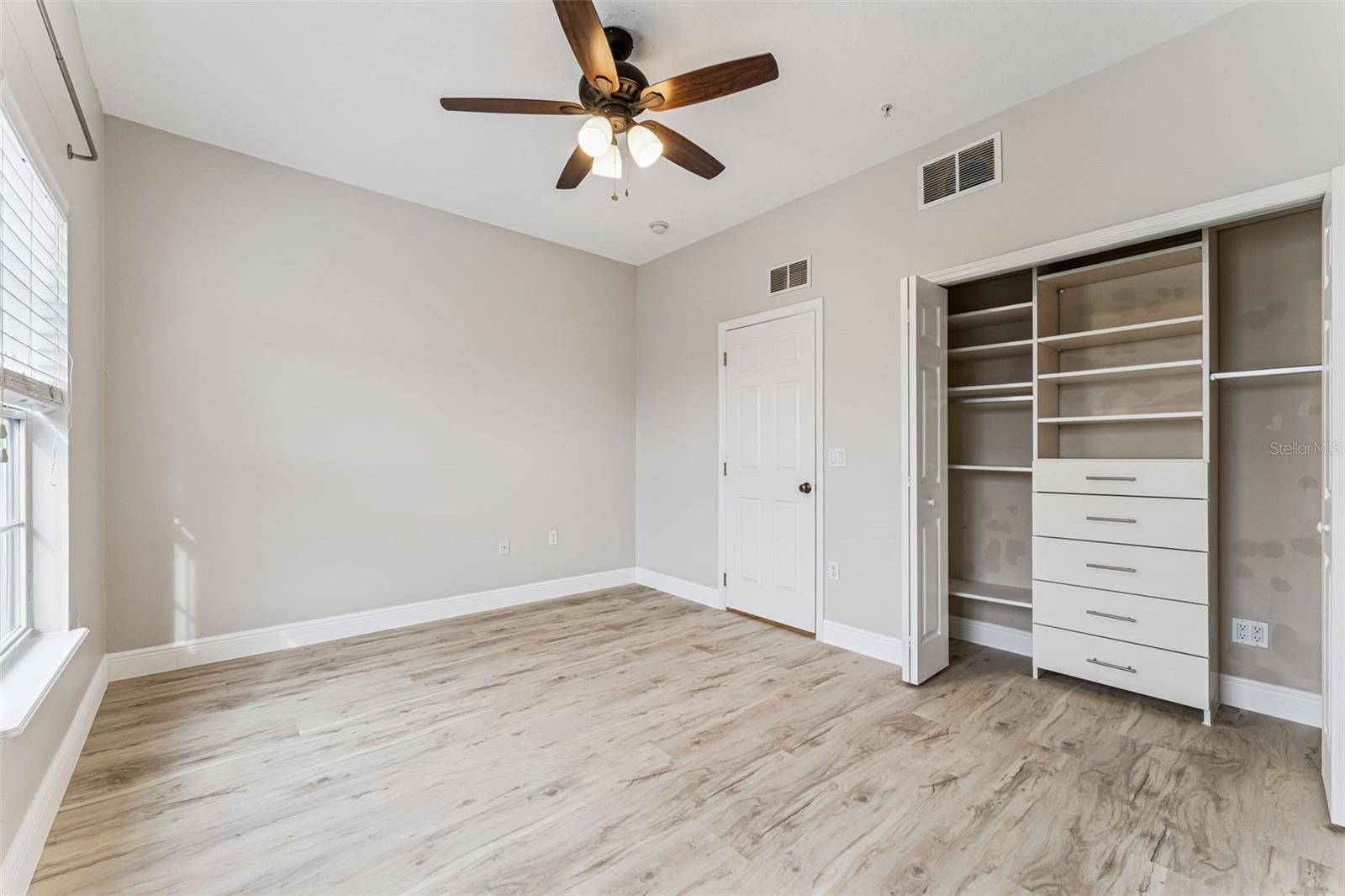 Image 41 of 68 For 4571 Virginia Drive