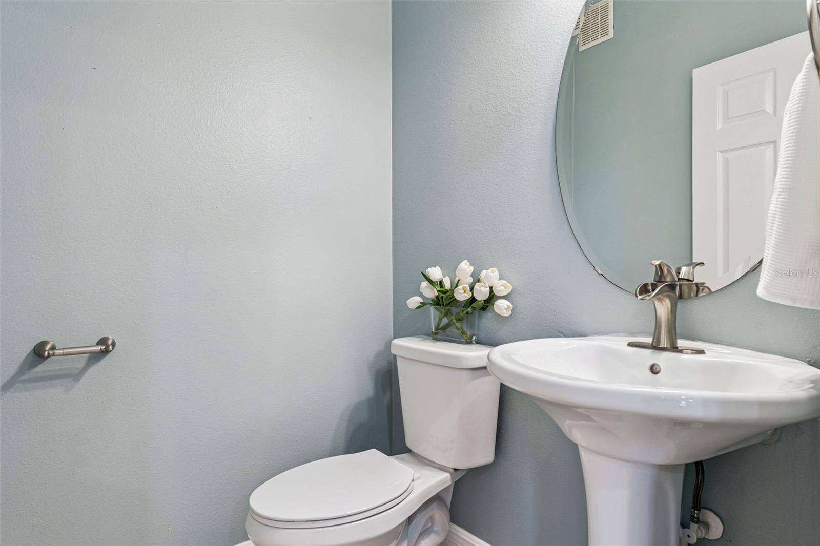 Image 42 of 68 For 4571 Virginia Drive