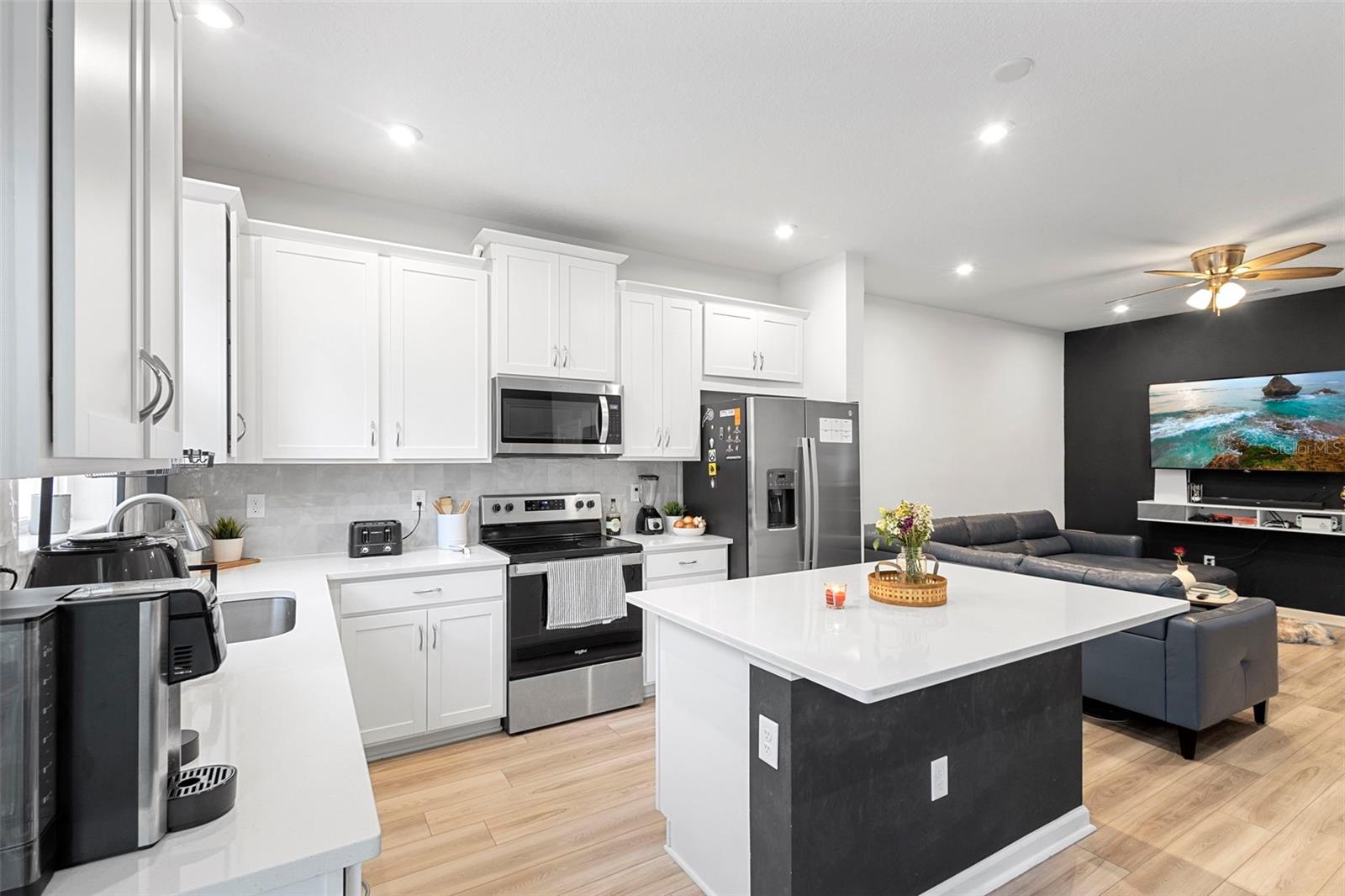 Image 5 of 26 For 866 Spring Palms Loop