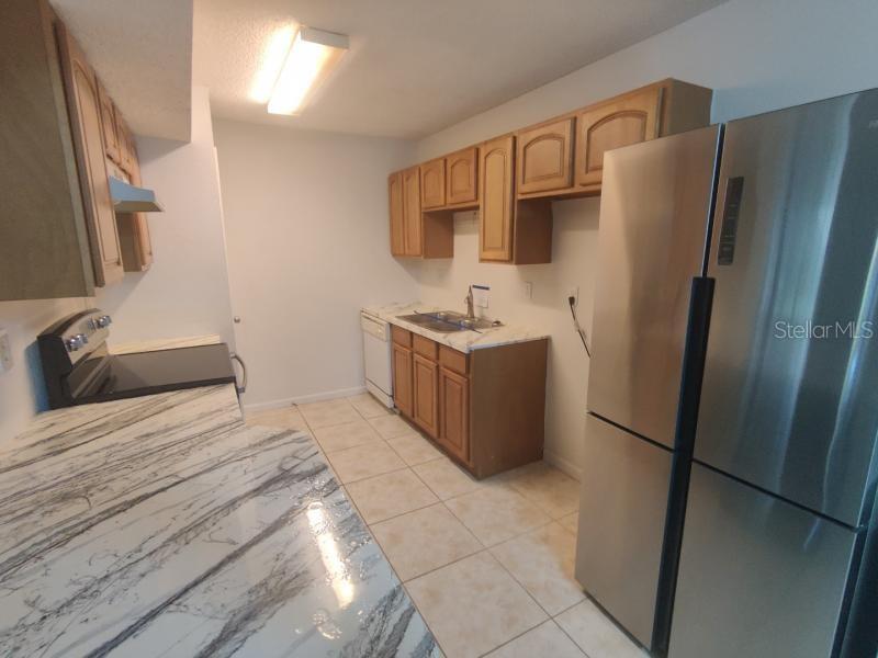 Image 4 of 12 For 1600 Big Tree Road D2