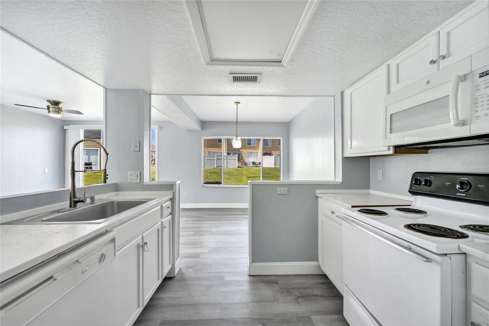 Image 25 of 41 For 205 Coconut Palm Way