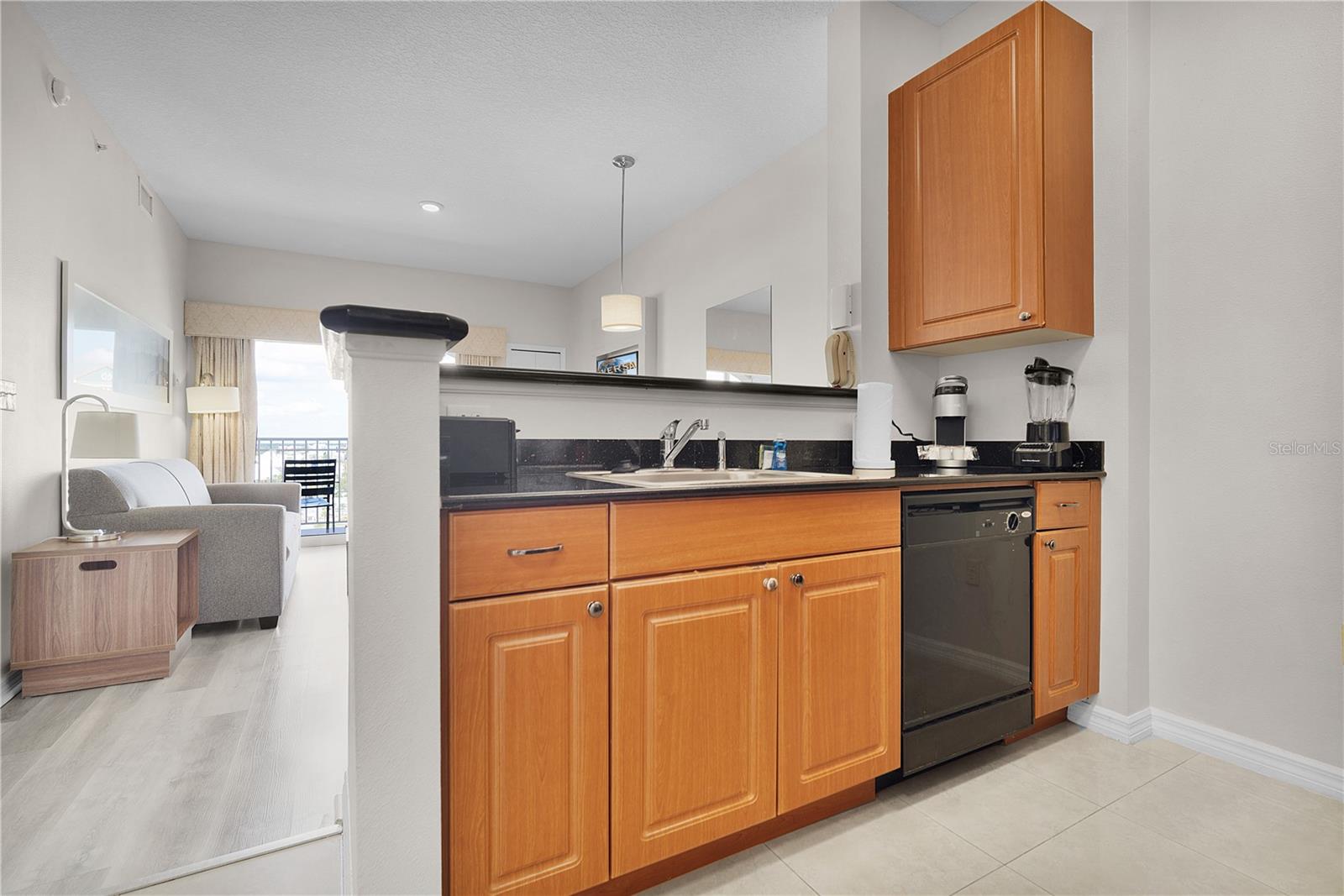 Image 10 of 33 For 7395 Universal Boulevard 1203