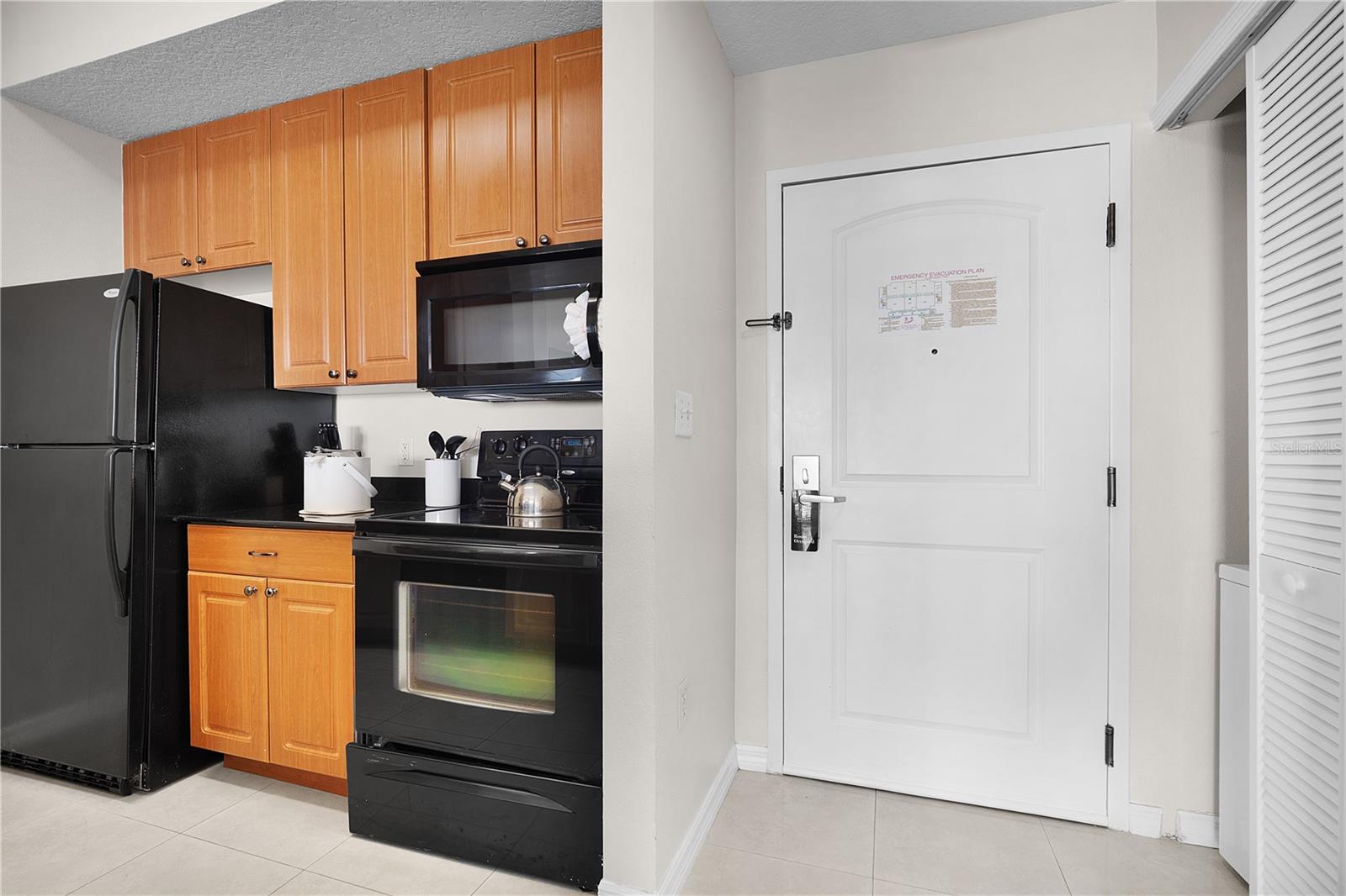 Image 11 of 33 For 7395 Universal Boulevard 1203