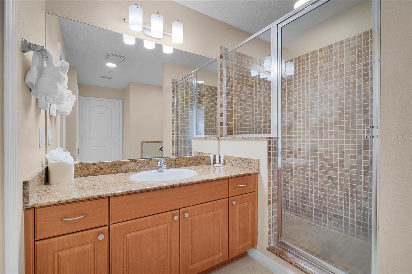 Image 23 of 33 For 7395 Universal Boulevard 1203