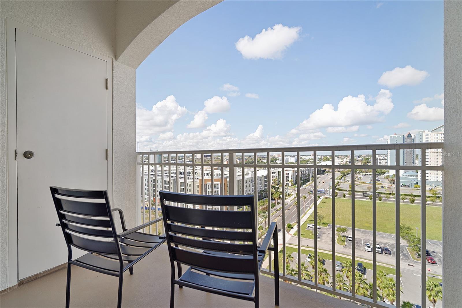 Image 27 of 33 For 7395 Universal Boulevard 1203