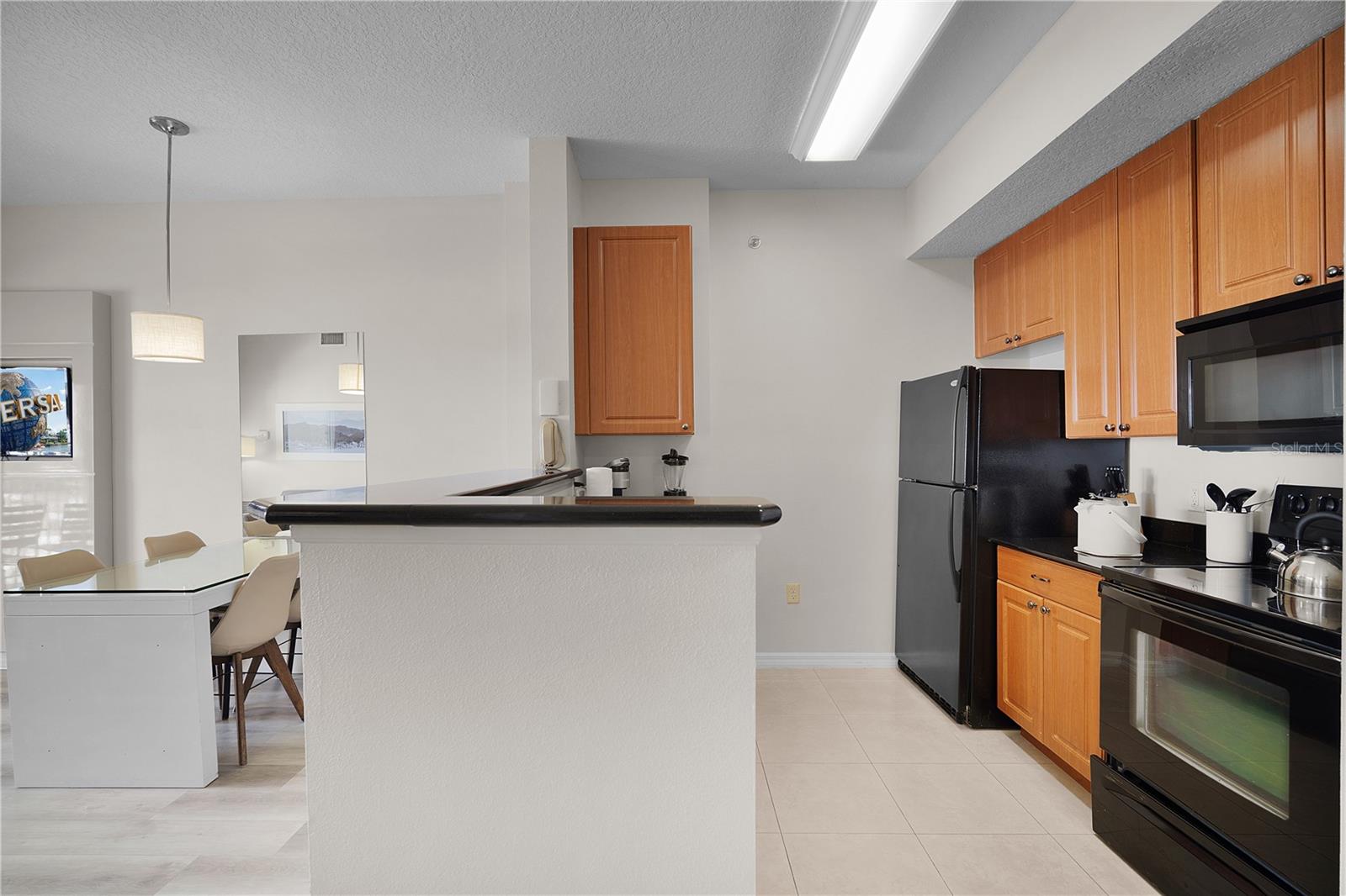 Image 8 of 33 For 7395 Universal Boulevard 1203