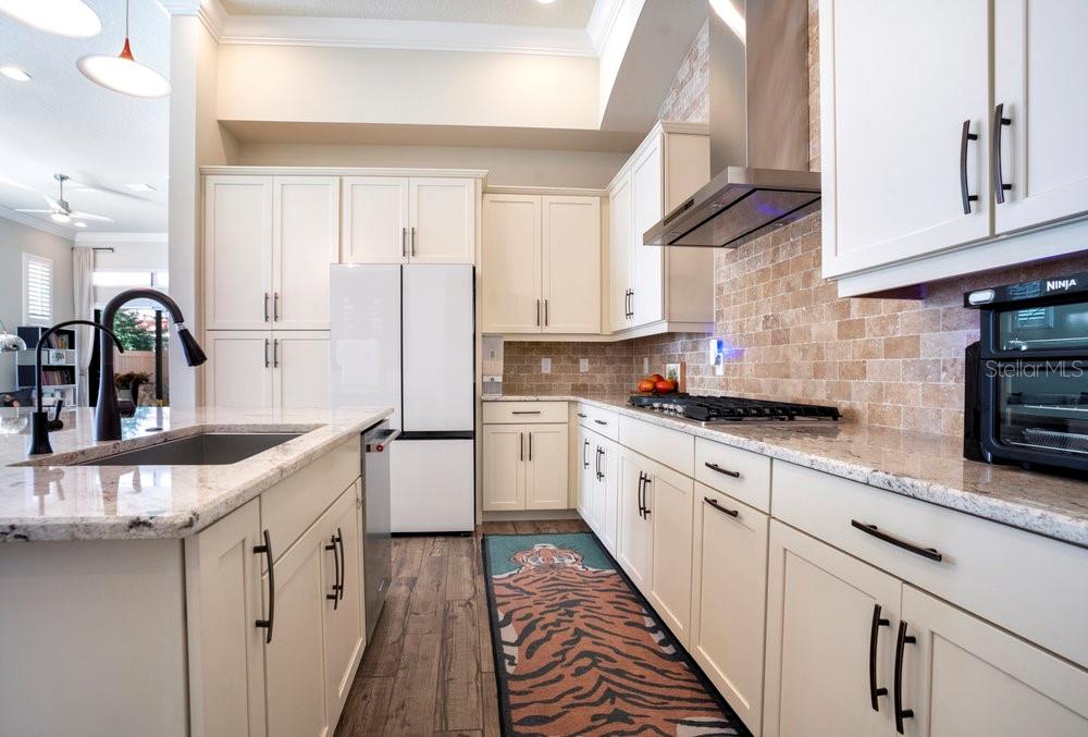 Image 16 of 73 For 8394 Via Vittoria Way