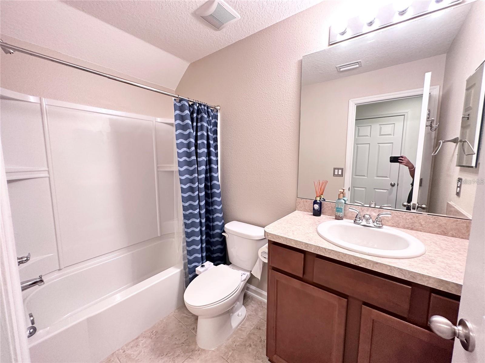 Image 11 of 32 For 567 Gunston Court