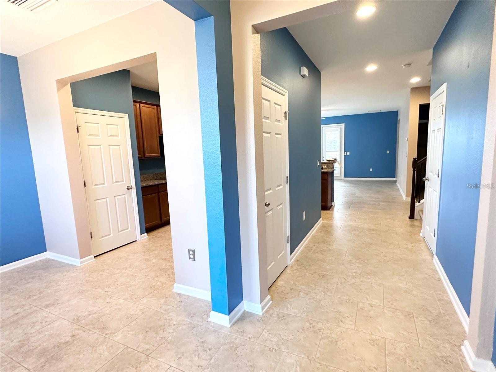 Image 12 of 32 For 567 Gunston Court