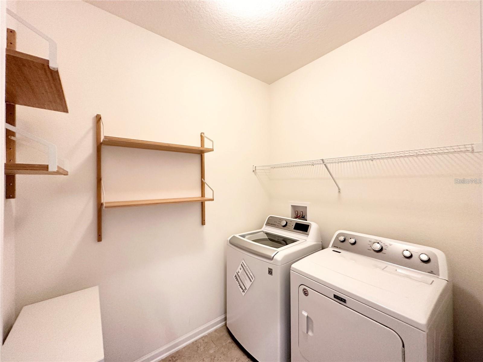 Image 17 of 32 For 567 Gunston Court