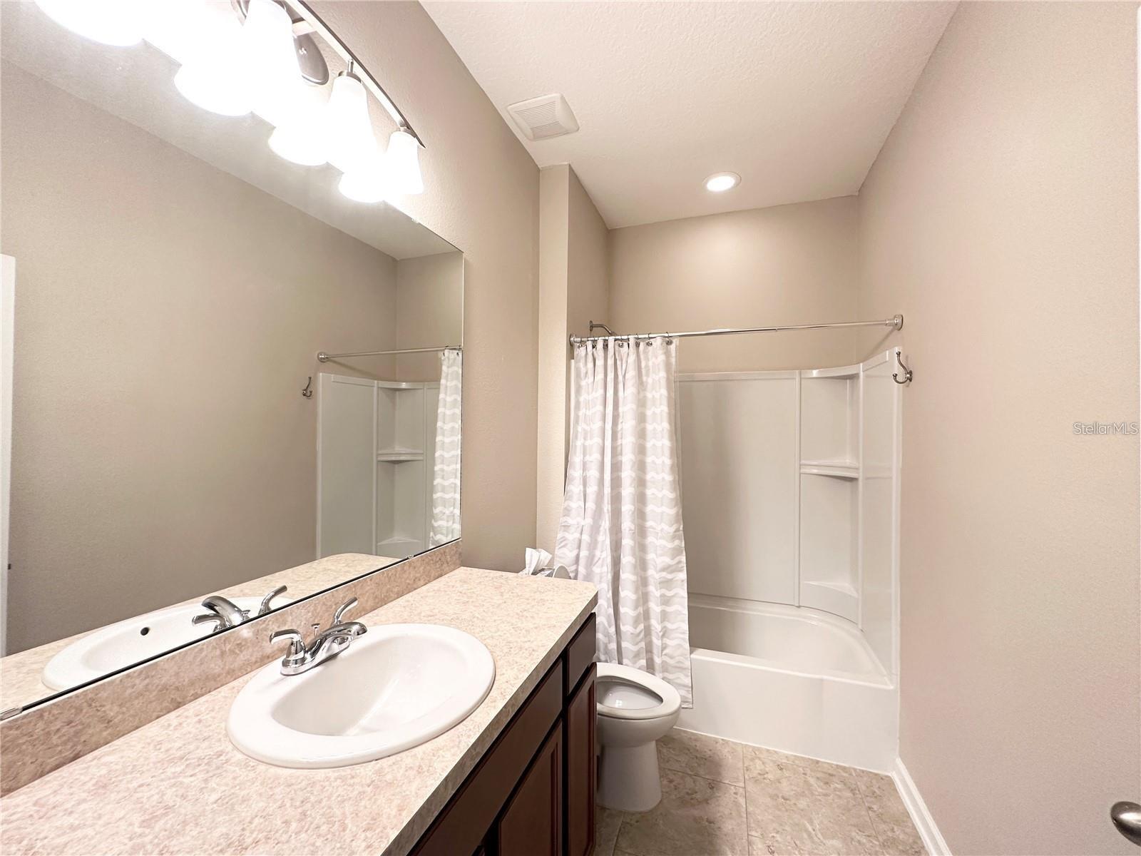 Image 19 of 32 For 567 Gunston Court