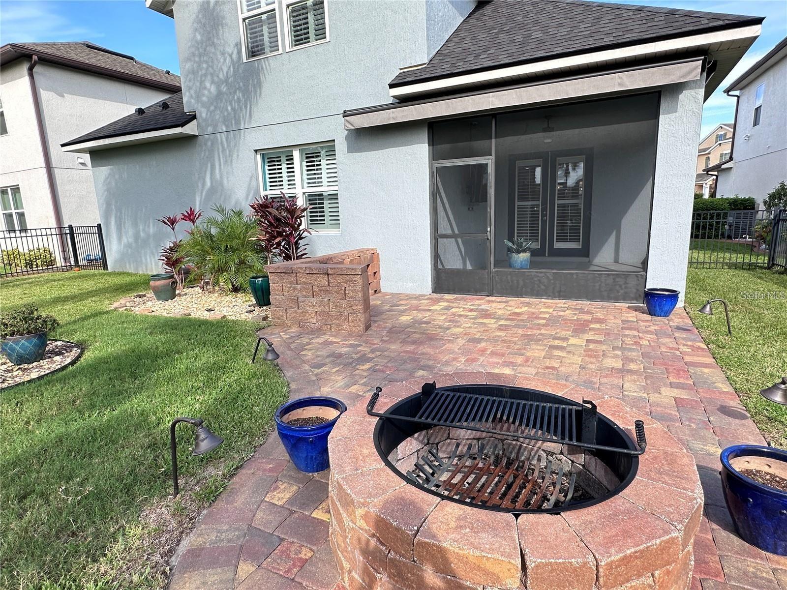 Image 21 of 32 For 567 Gunston Court