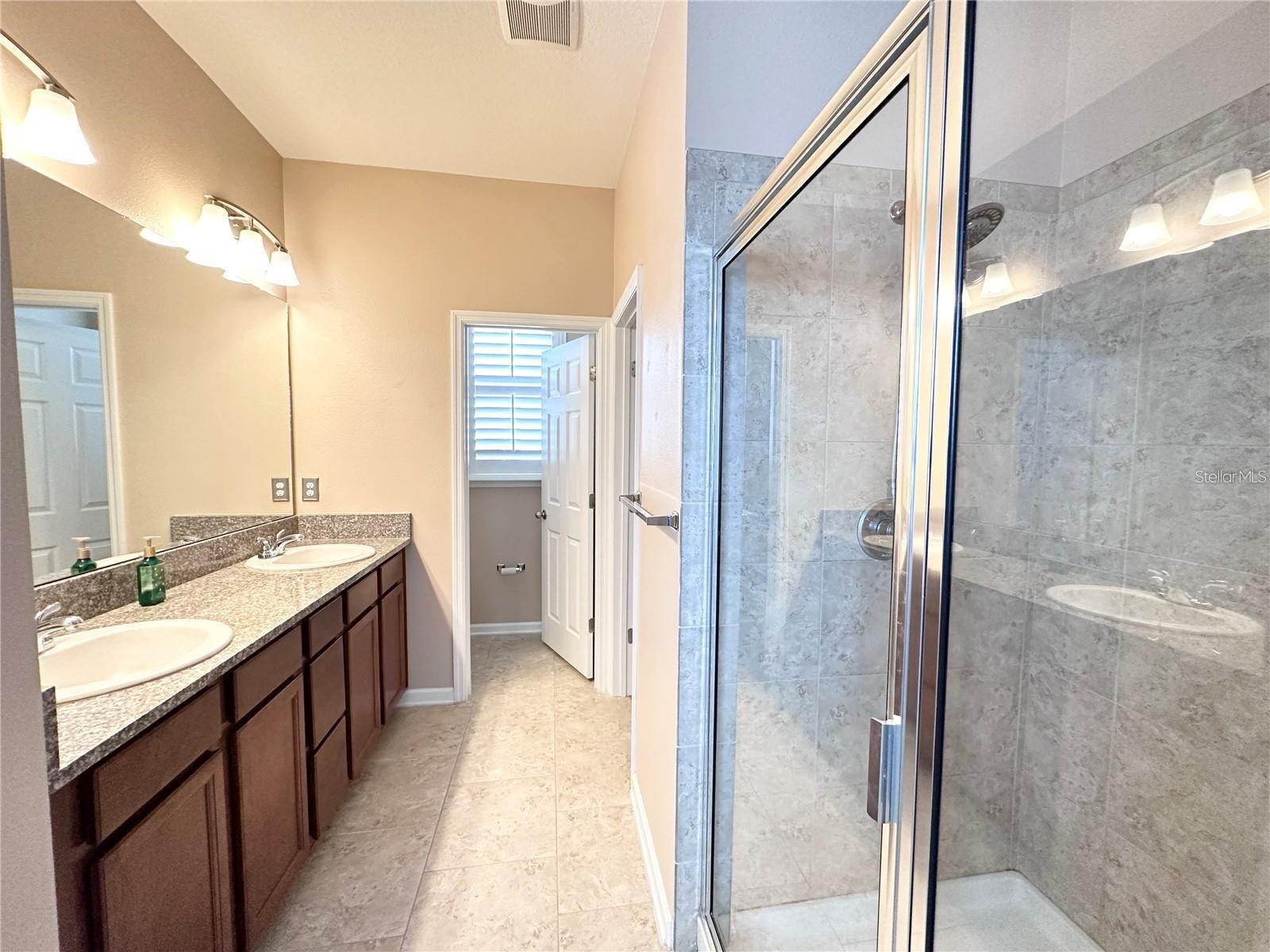 Image 9 of 32 For 567 Gunston Court