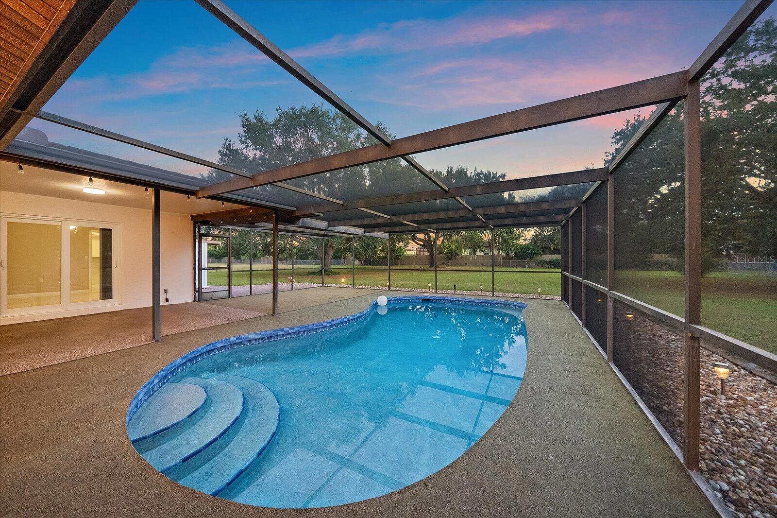 Image 12 of 47 For 3652 Oak Grove Drive