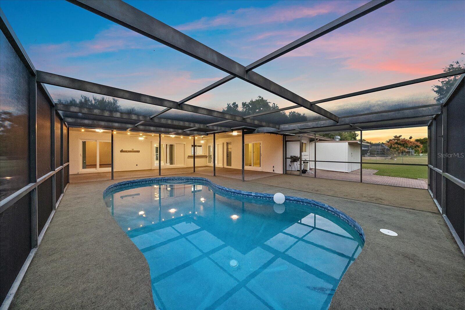 Image 13 of 47 For 3652 Oak Grove Drive