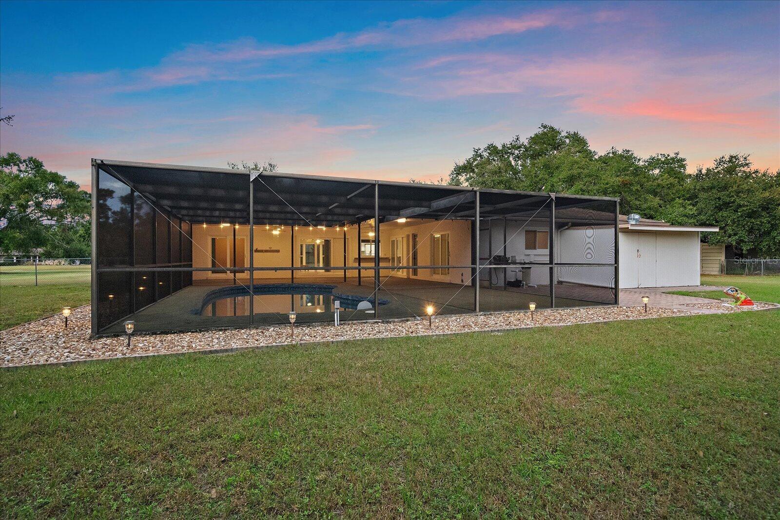 Image 16 of 47 For 3652 Oak Grove Drive