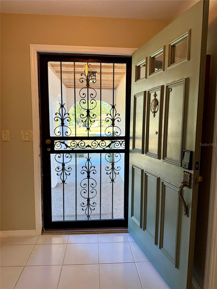 Image 19 of 47 For 3652 Oak Grove Drive