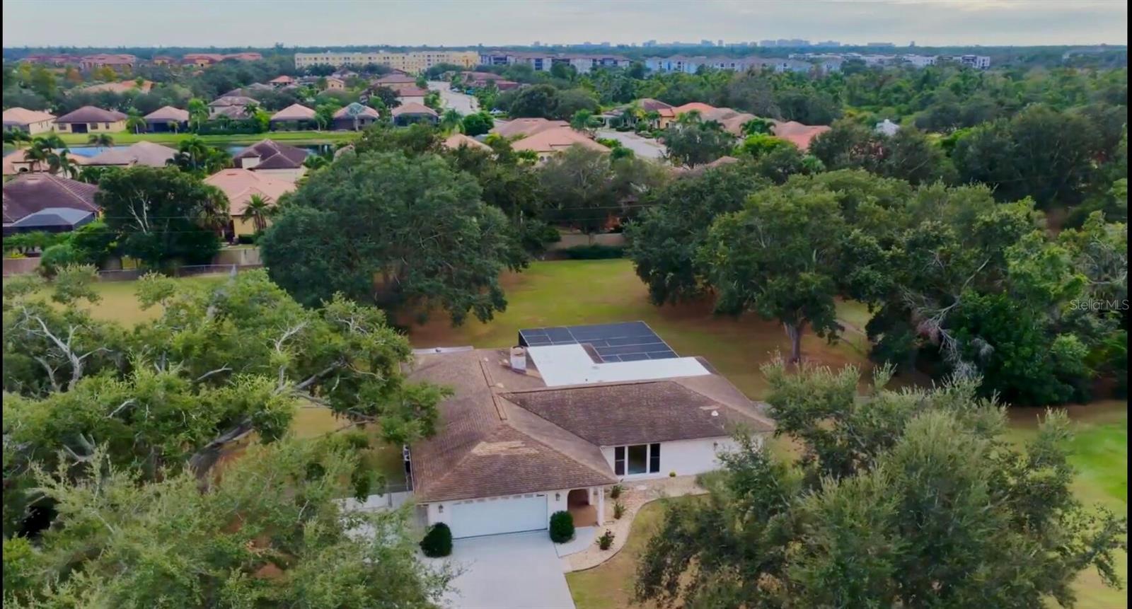 Image 5 of 47 For 3652 Oak Grove Drive