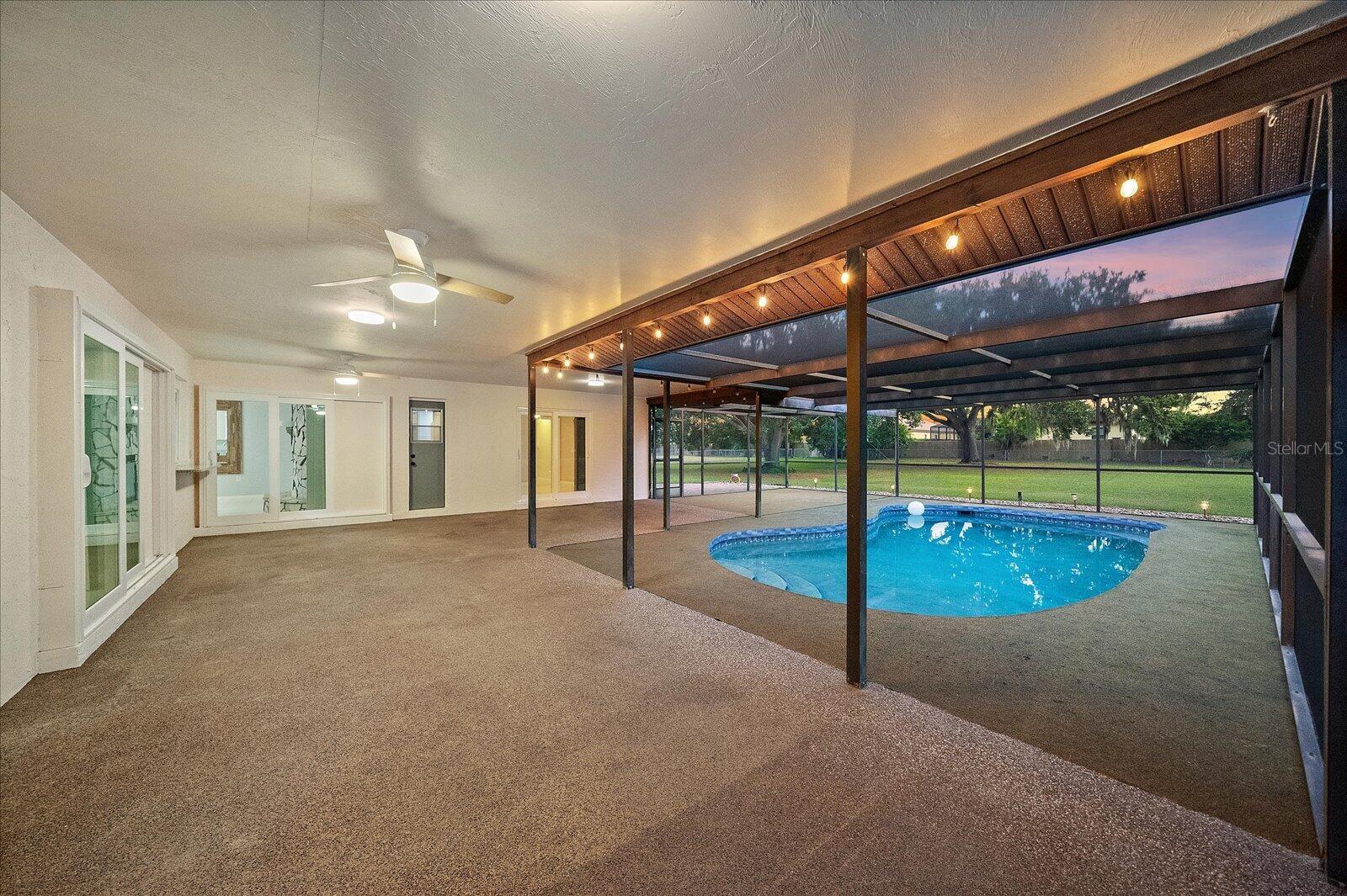 Image 9 of 47 For 3652 Oak Grove Drive