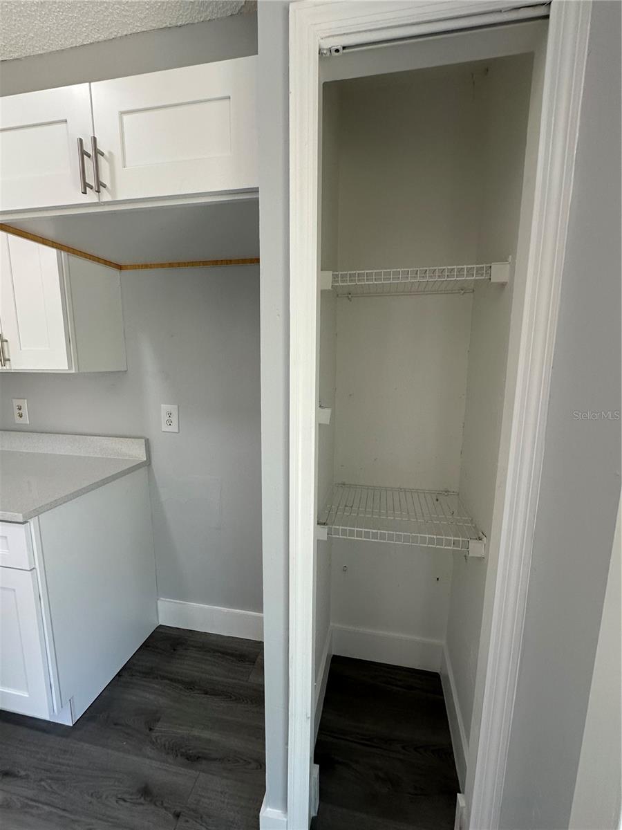 Image 10 of 31 For 3915 Anthony Lane