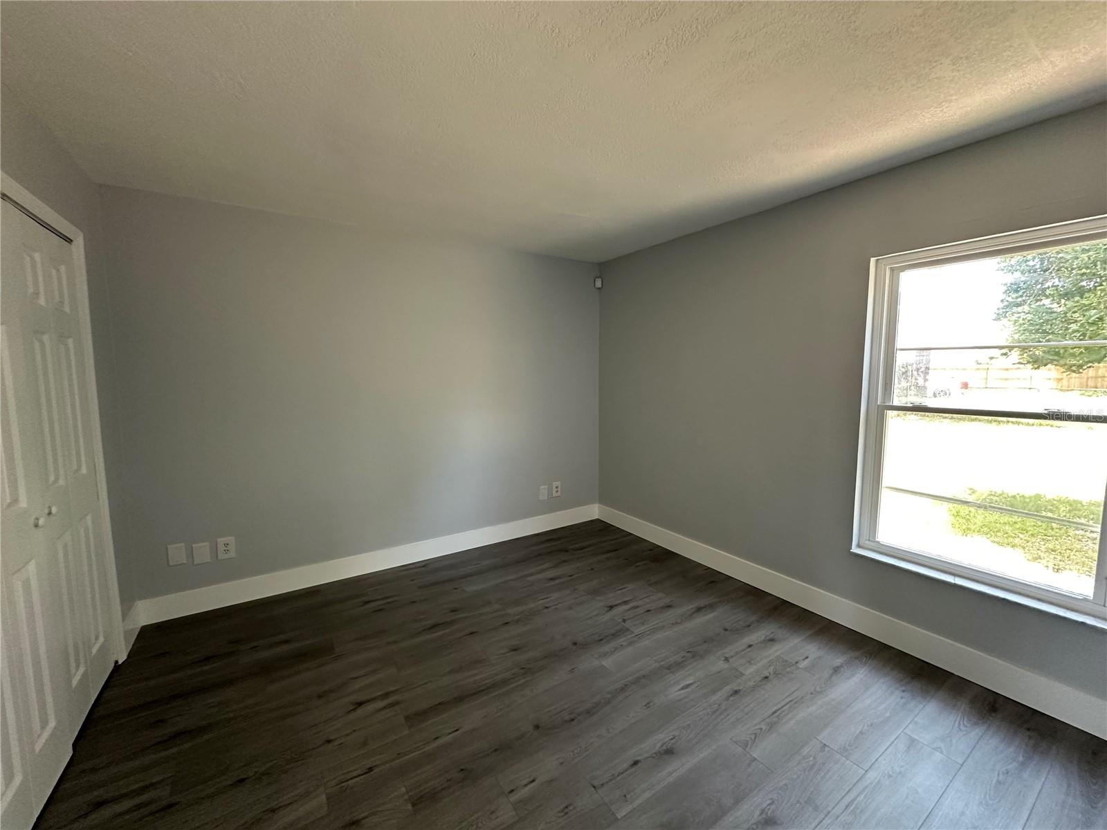 Image 12 of 31 For 3915 Anthony Lane