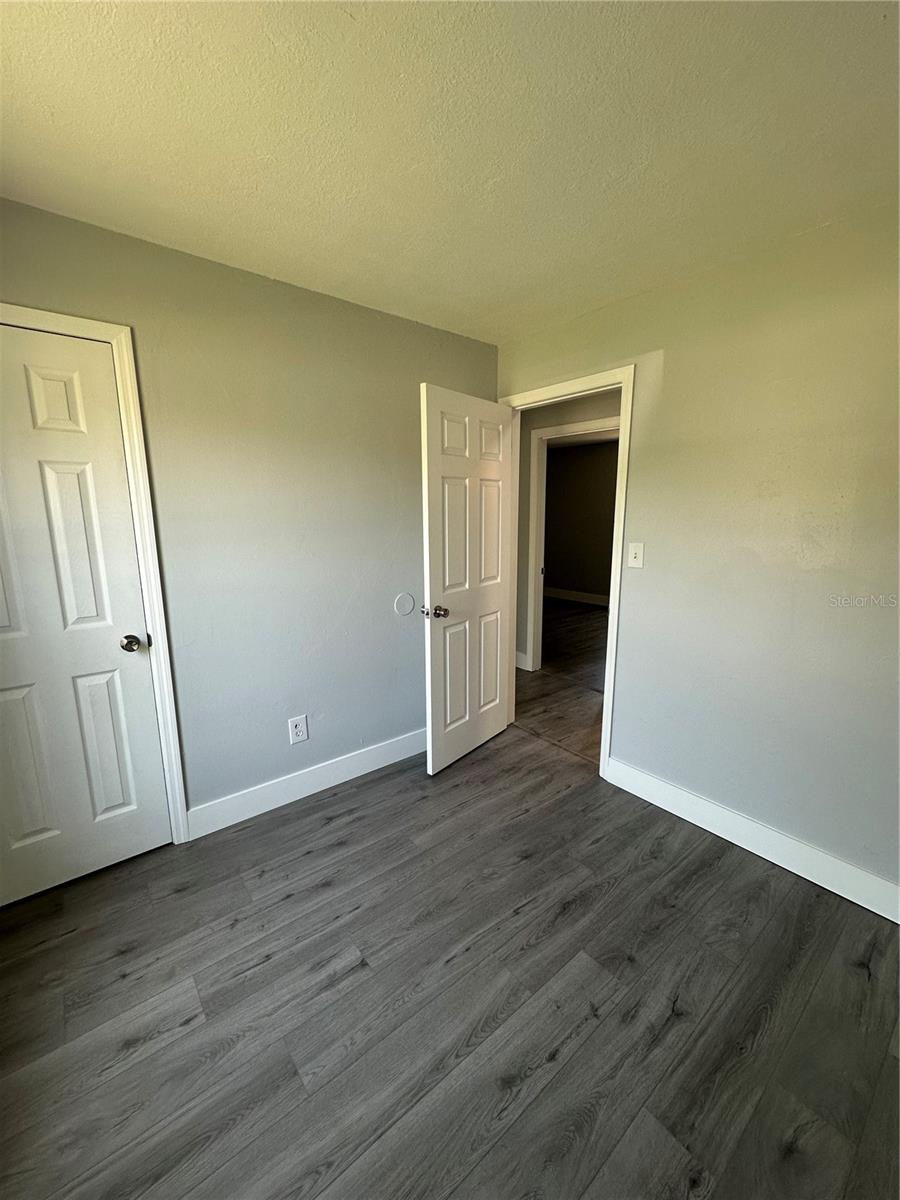 Image 22 of 31 For 3915 Anthony Lane