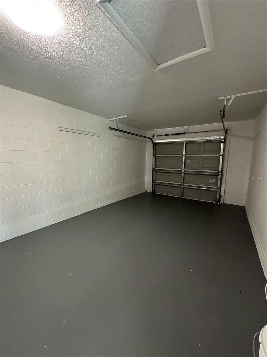 Image 27 of 31 For 3915 Anthony Lane