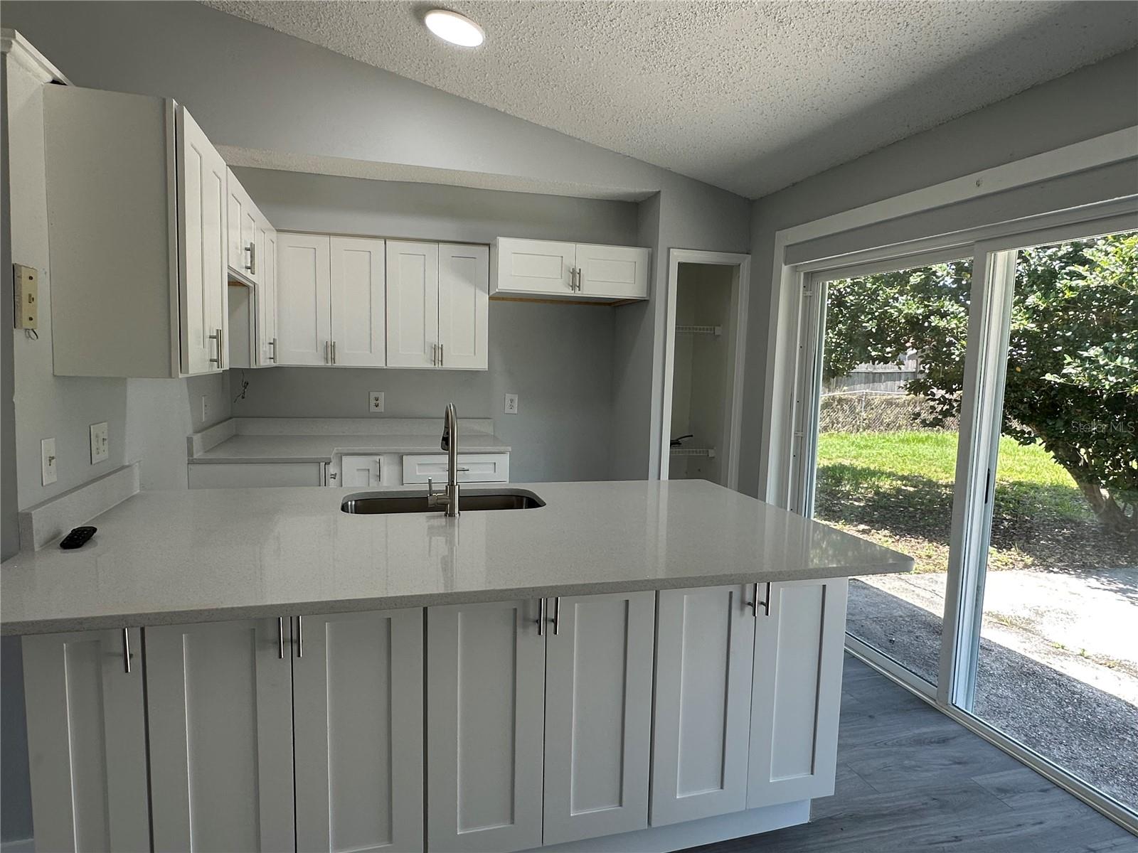 Image 3 of 31 For 3915 Anthony Lane