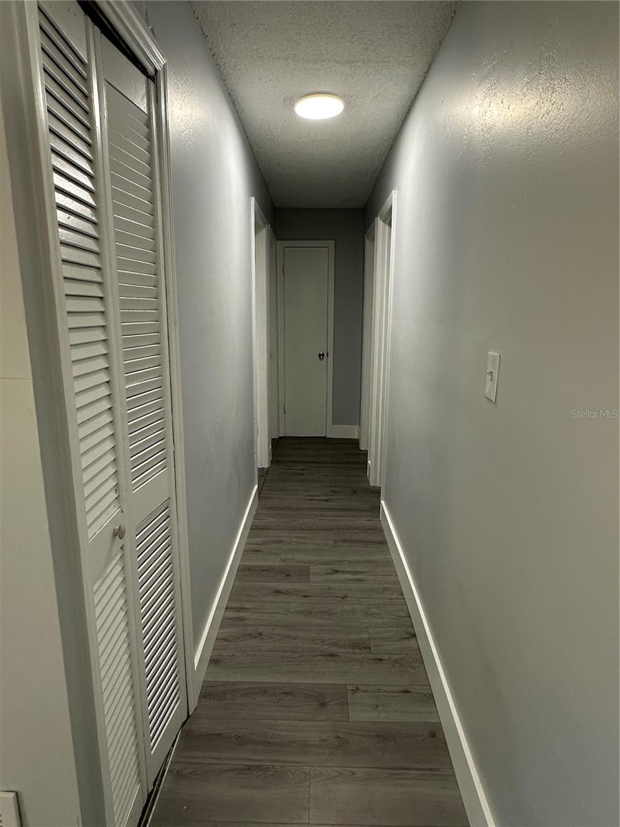 Image 7 of 31 For 3915 Anthony Lane