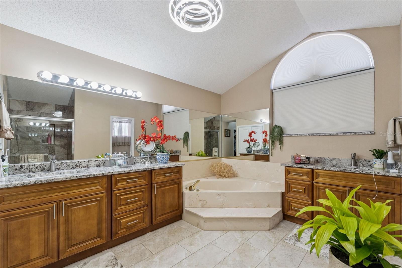 Image 17 of 38 For 30 Covington Lane