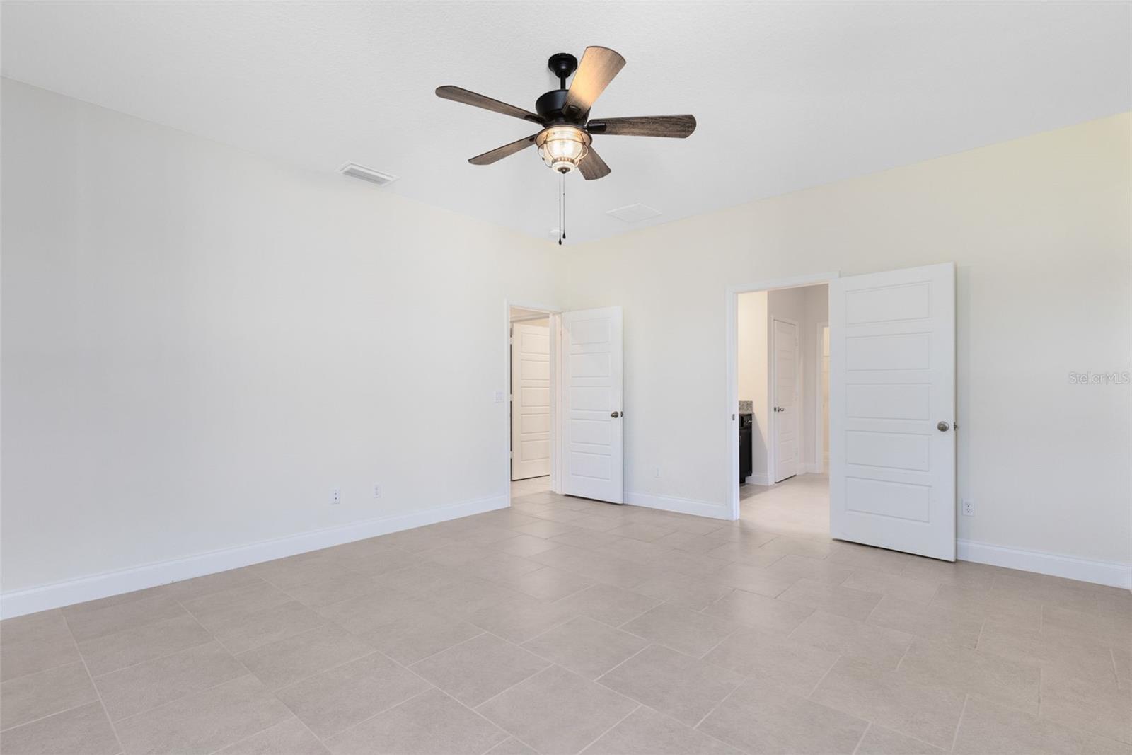 Image 14 of 41 For 682 Anna Ridge Road