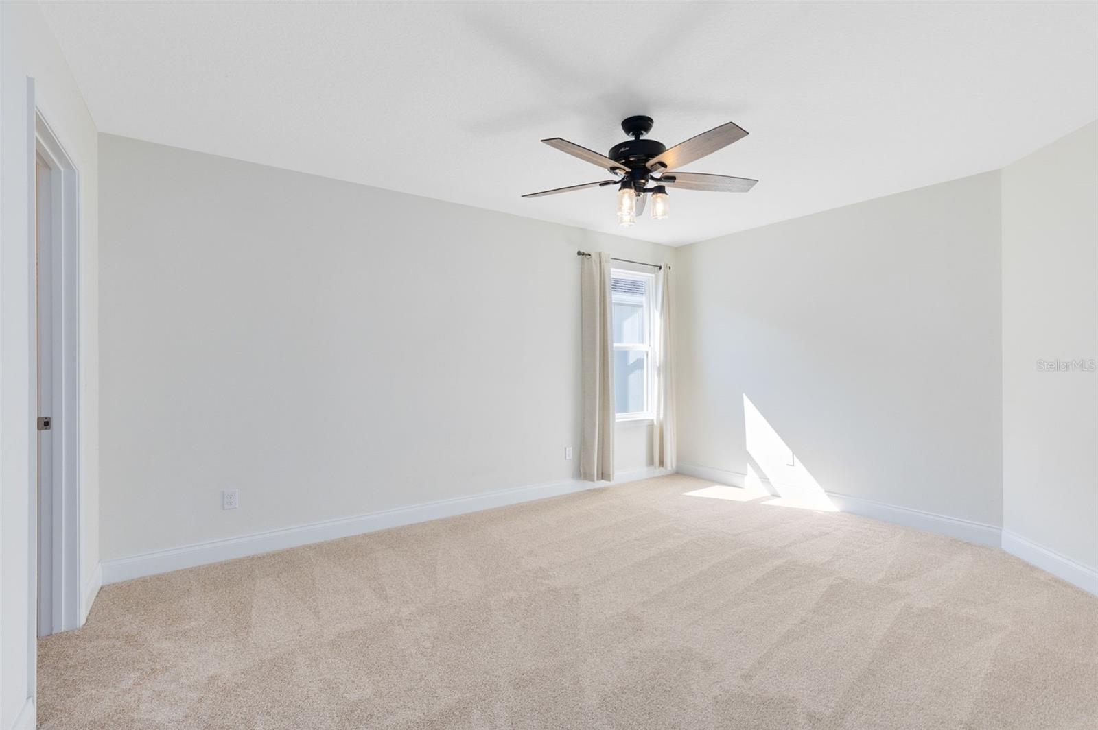 Image 18 of 41 For 682 Anna Ridge Road