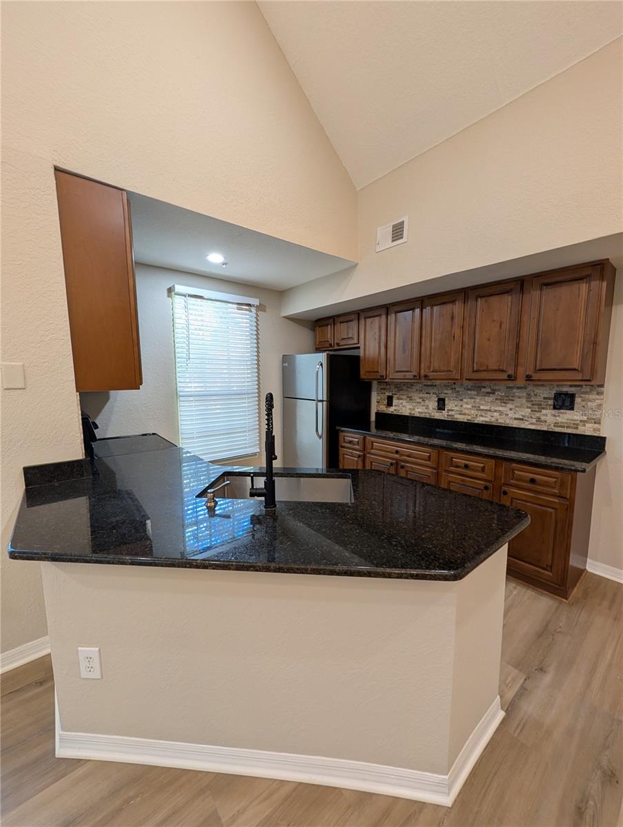 Image 7 of 30 For 6408 Raleigh Street 2412